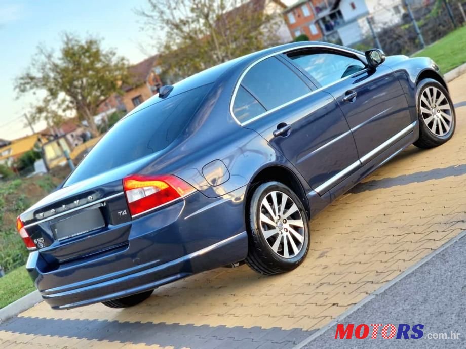 2011' Volvo S80 T4 Summum photo #4