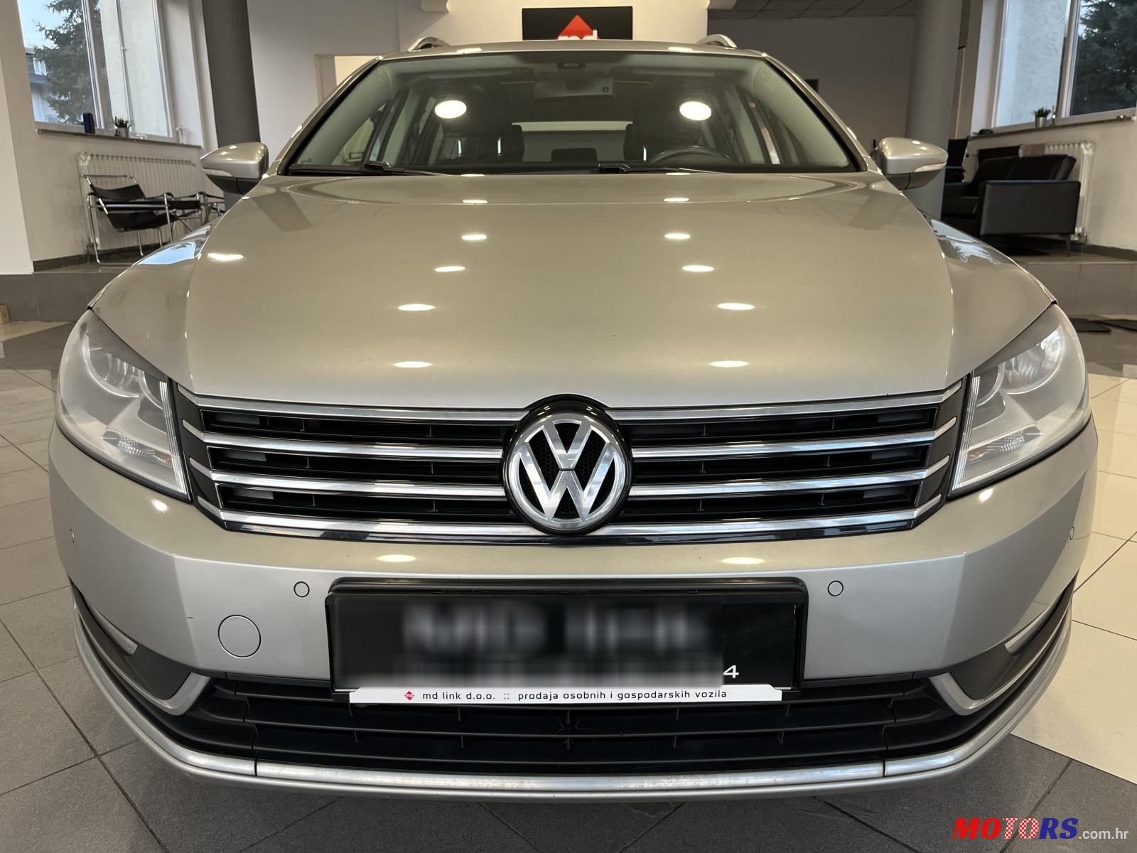 2014' Volkswagen Passat Variant photo #2