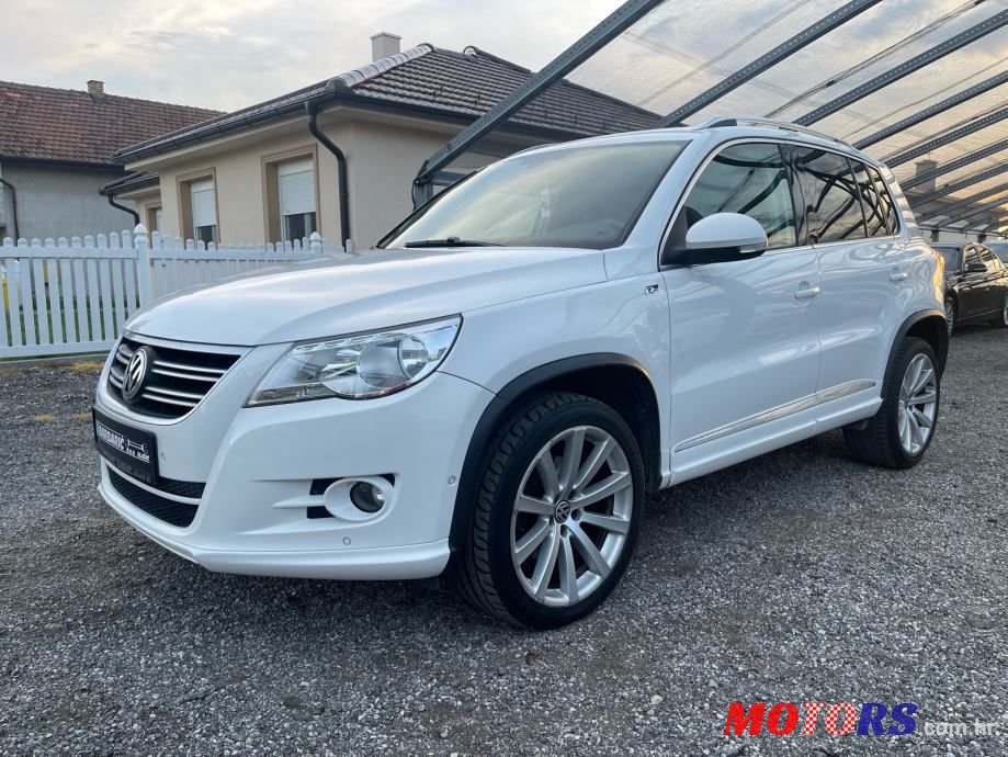 2011' Volkswagen Tiguan 2,0 Tdi photo #1