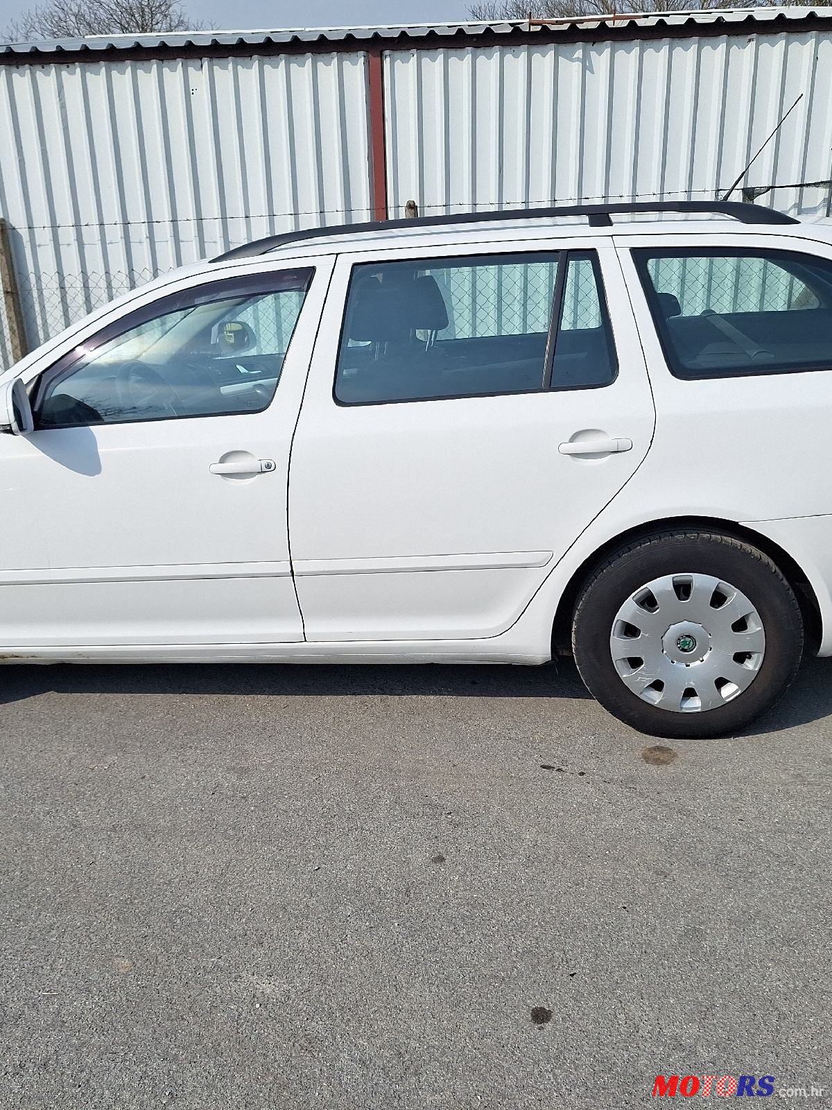 2009' Skoda Octavia Combi photo #5