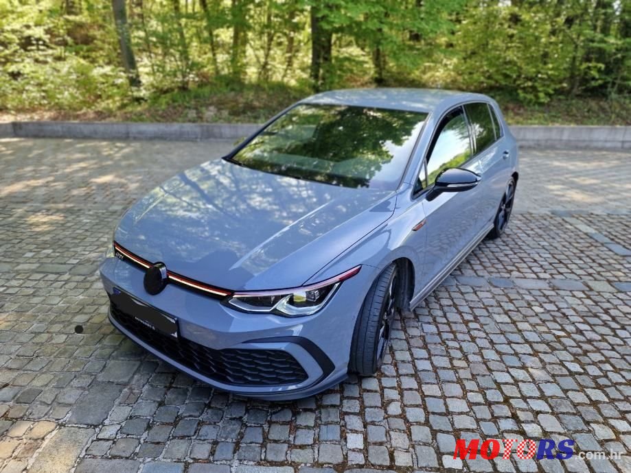 2021' Volkswagen Golf VIII 2,0 Tsi photo #5
