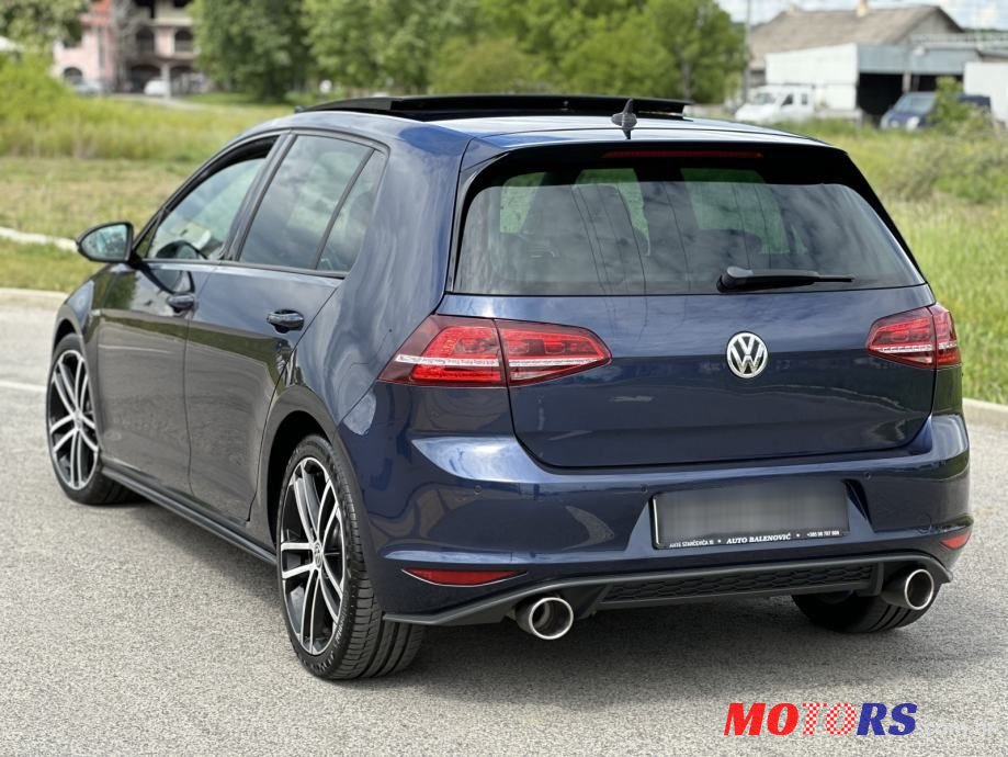 2015' Volkswagen Golf VII 2.0 Gtd photo #4