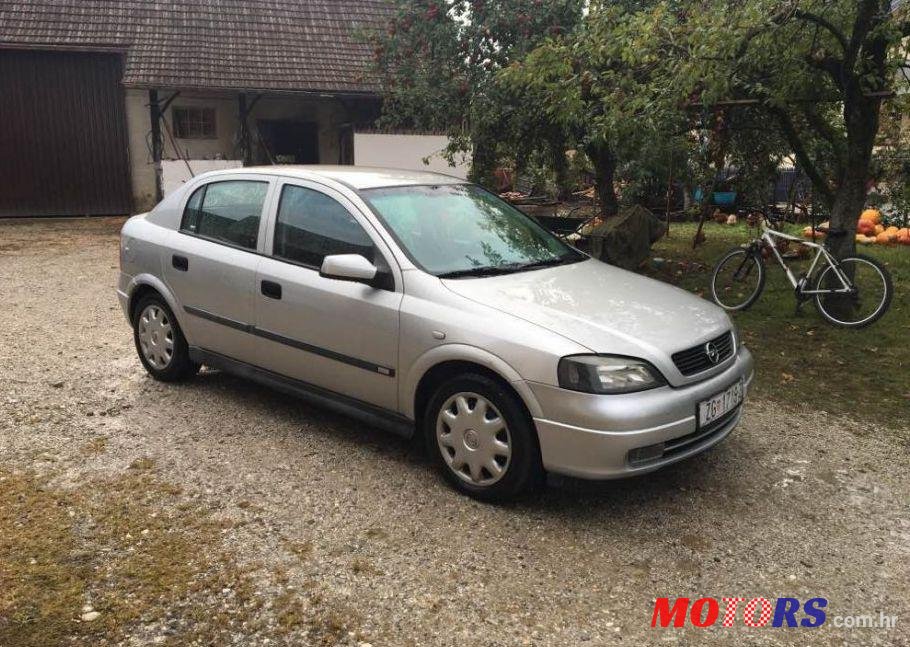 2002' Opel Astra 2,0 photo #1