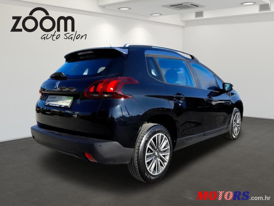 2019' Peugeot 2008 photo #3