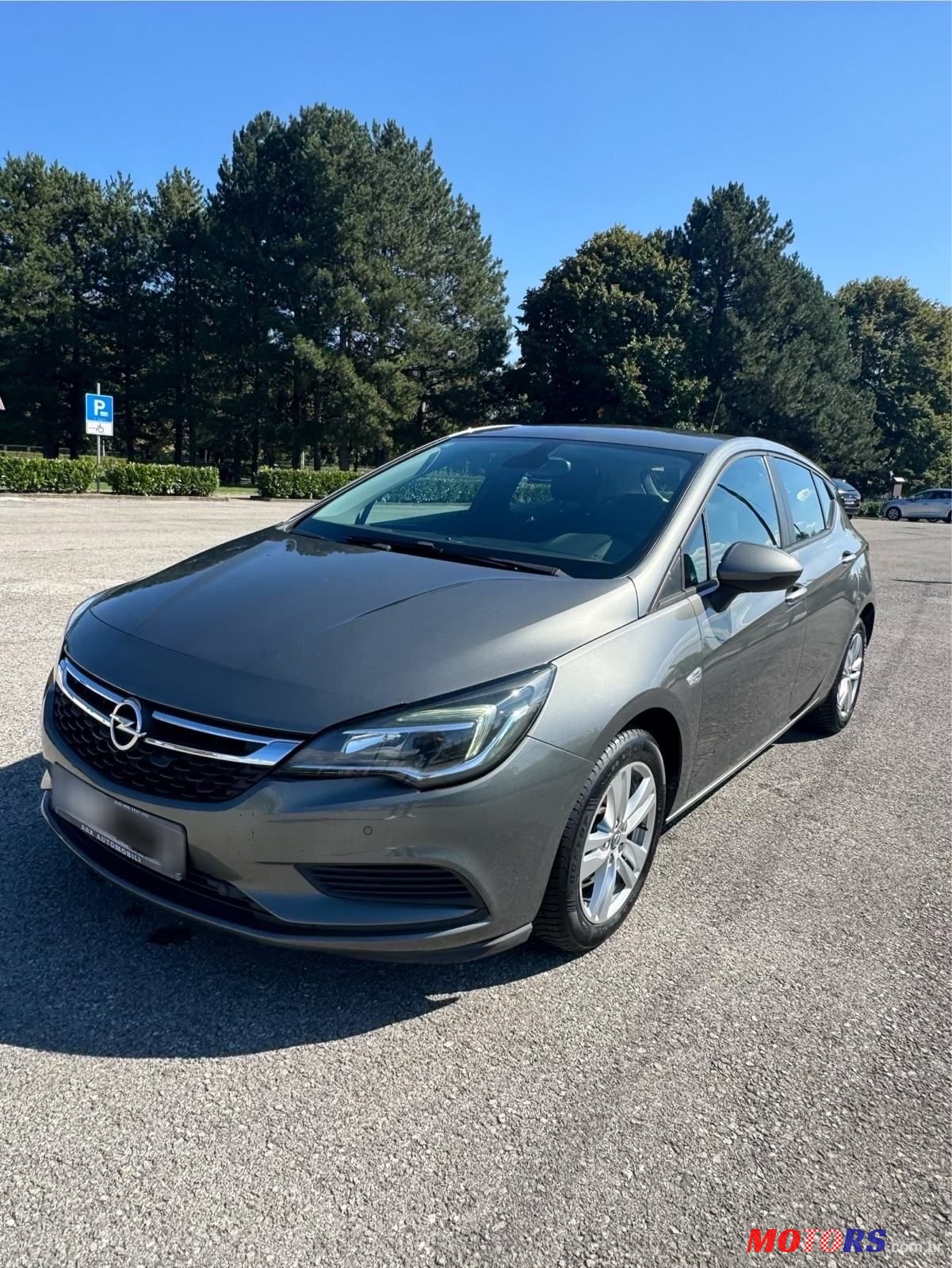 2018' Opel Astra 1.6 Cdti photo #1
