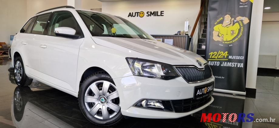 2018' Skoda Fabia Combi photo #3