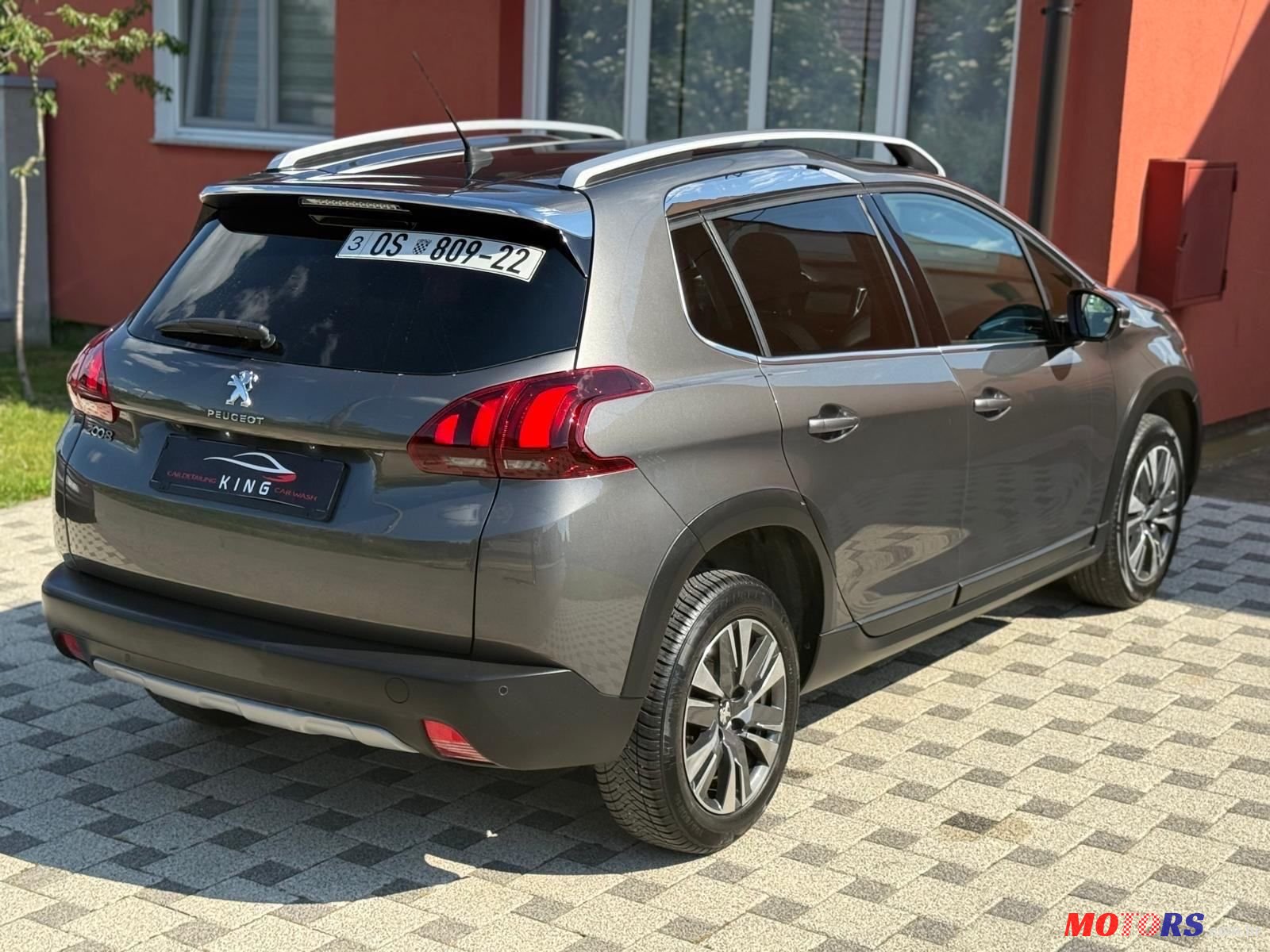 2019' Peugeot 2008 1,5 Bluehdi photo #4