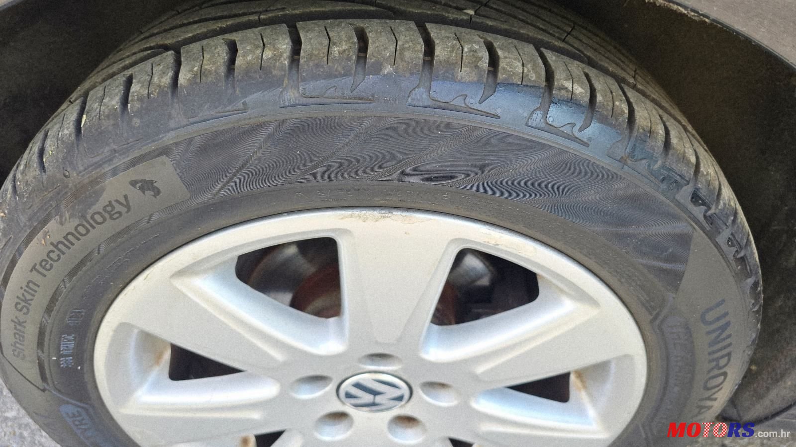 2010' Volkswagen Golf VI 1,6 Tdi photo #4