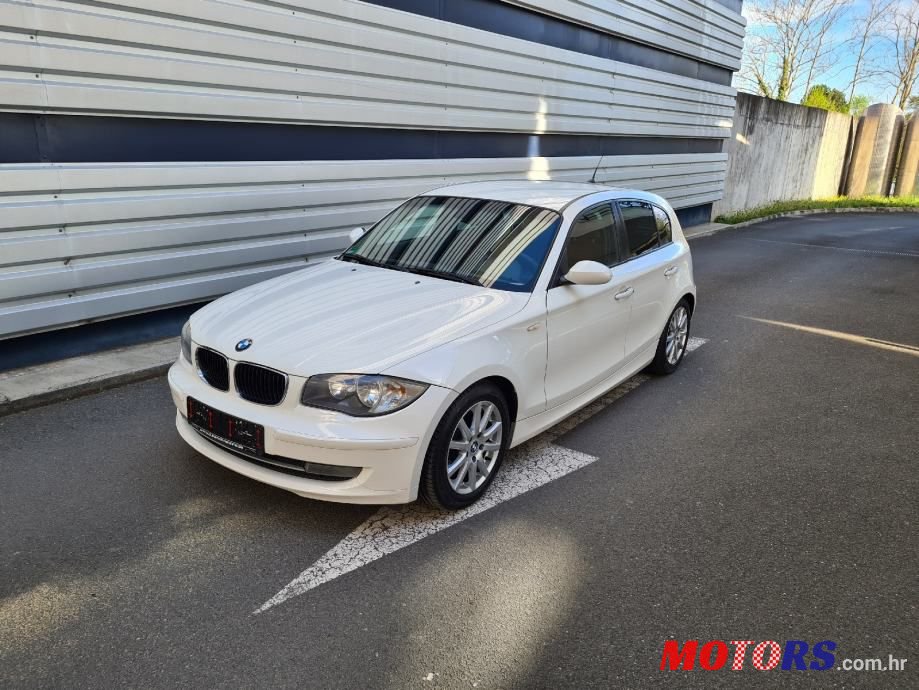 2010' BMW Serija 1 118D photo #4