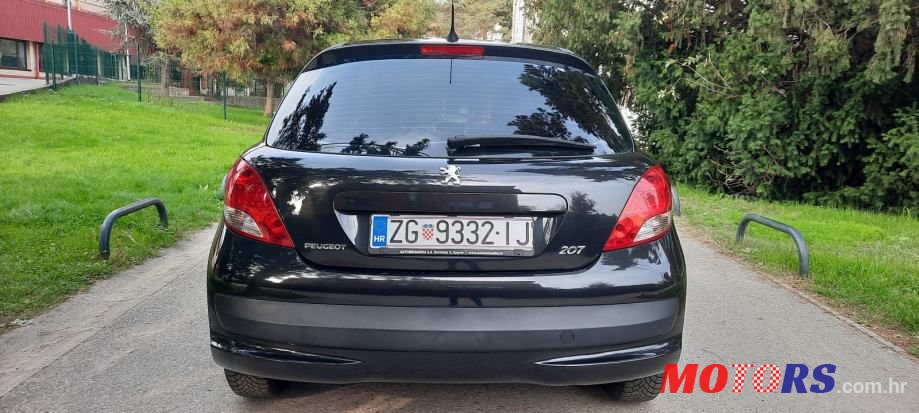 2011' Peugeot 207 photo #6