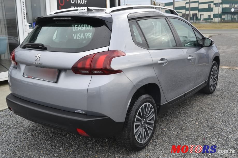 2018' Peugeot 2008 1,6 Bluehdi photo #6