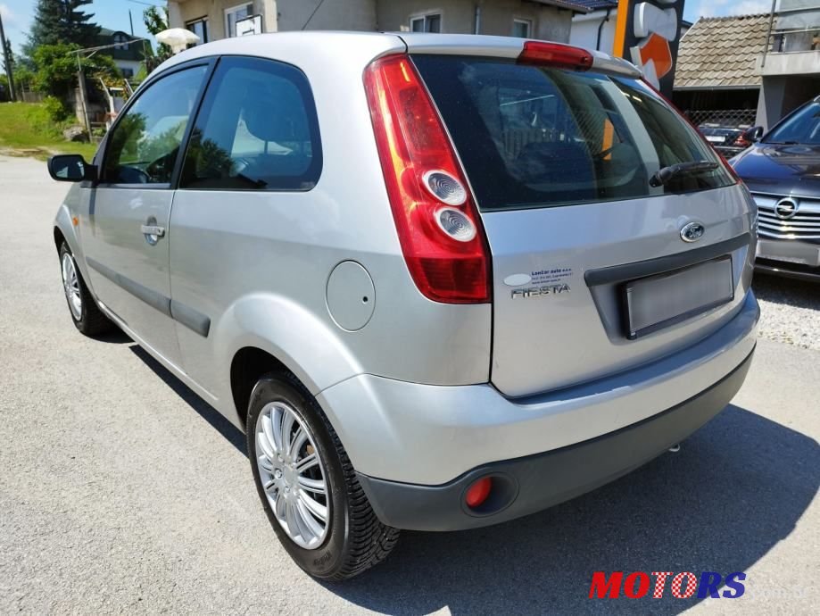 2008' Ford Fiesta photo #1