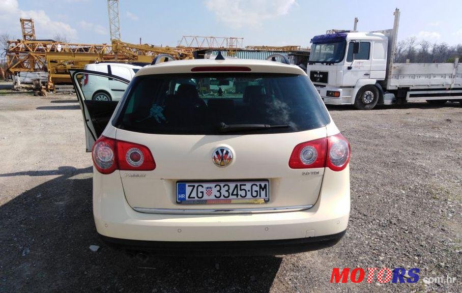 2010' Volkswagen Passat Variant photo #4