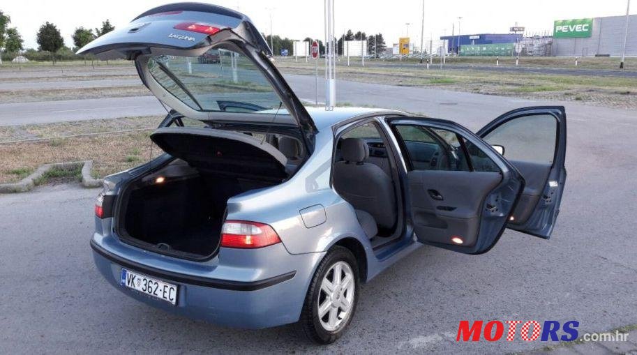 2003' Renault Laguna 1,9 Dci photo #2