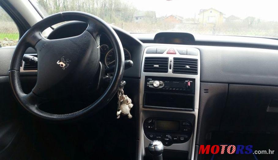 2004' Peugeot 307 Sw 1,6 Hdi photo #2