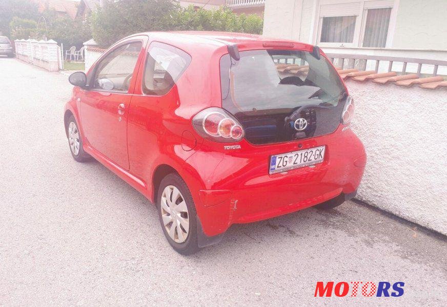2012' Toyota Aygo 1,0 Vvt-I Cool photo #2