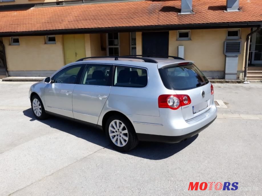 2008' Volkswagen Passat Variant photo #3