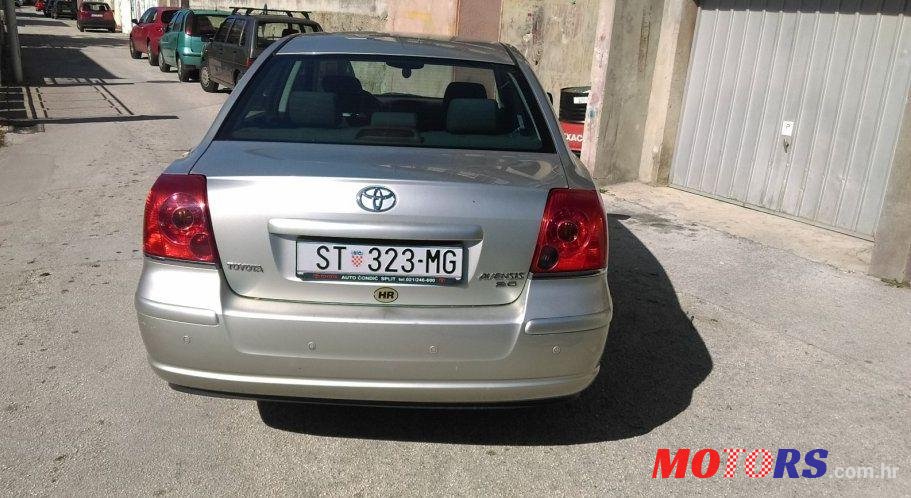 2004' Toyota Avensis 2,0 Vvt-I D4 Sol photo #2
