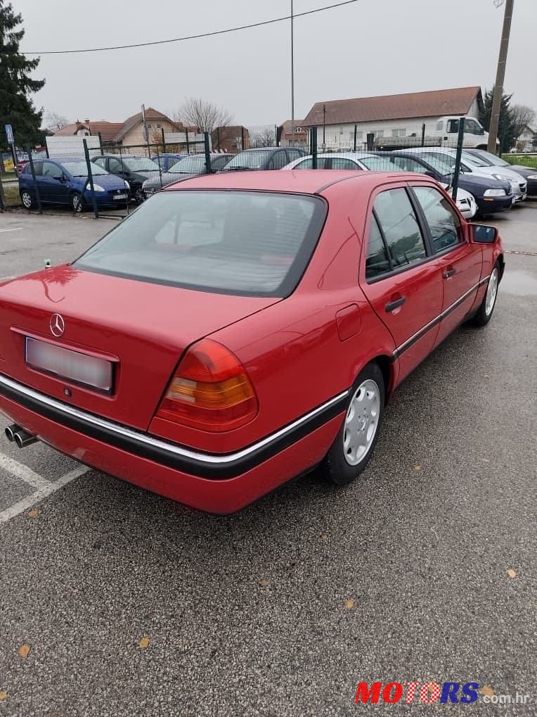 1994' Mercedes-Benz 180 C 180 photo #3