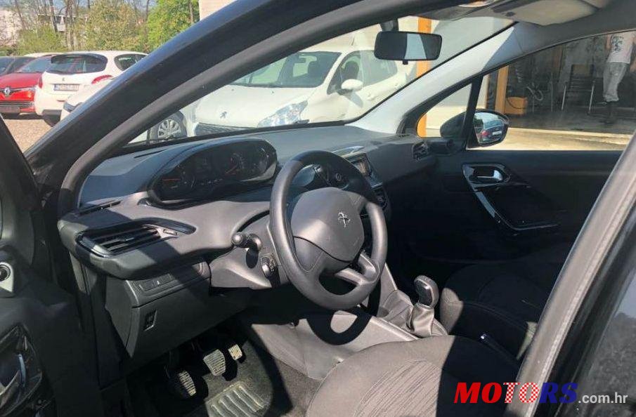 2013' Peugeot 208 1,4 Hdi photo #1