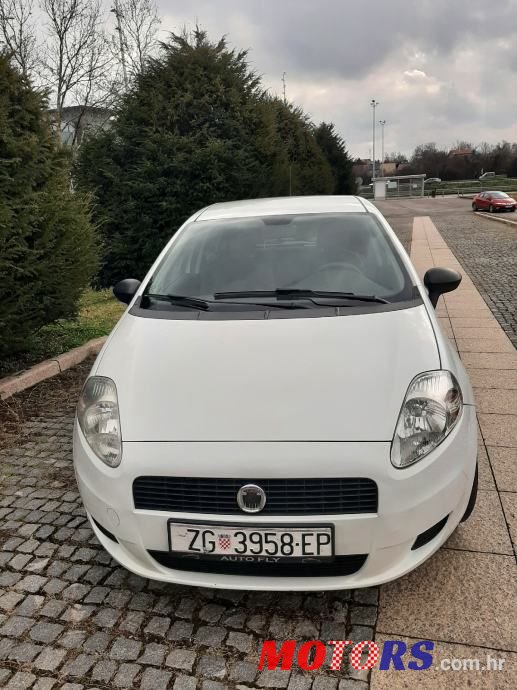 2012' Fiat Grande Punto 1,4 photo #6