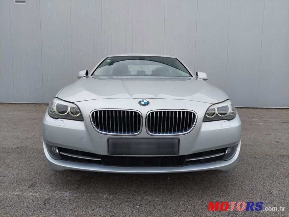 2013' BMW Serija 5 525D photo #3
