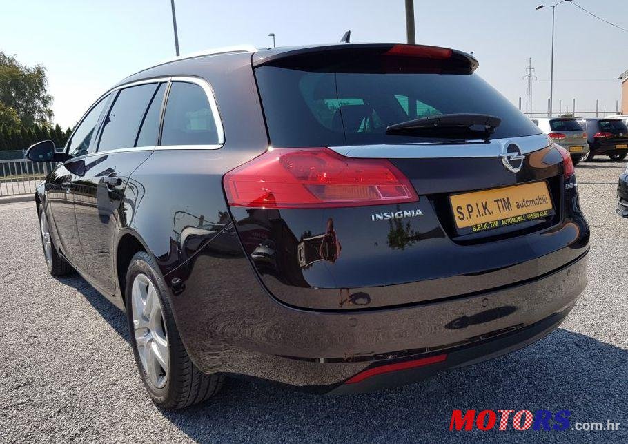 2011' Opel Insignia Karavan photo #1