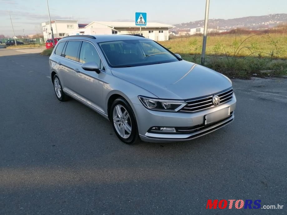 2017' Volkswagen Passat Variant photo #3