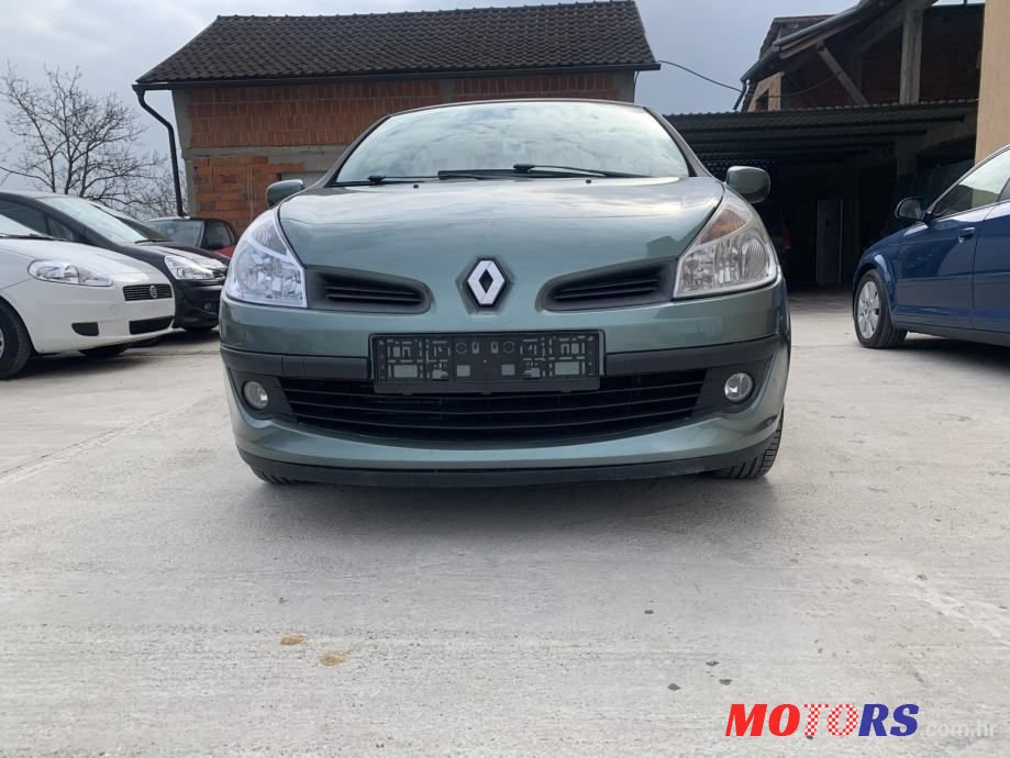 2008' Renault Clio 1,5 Dci photo #3