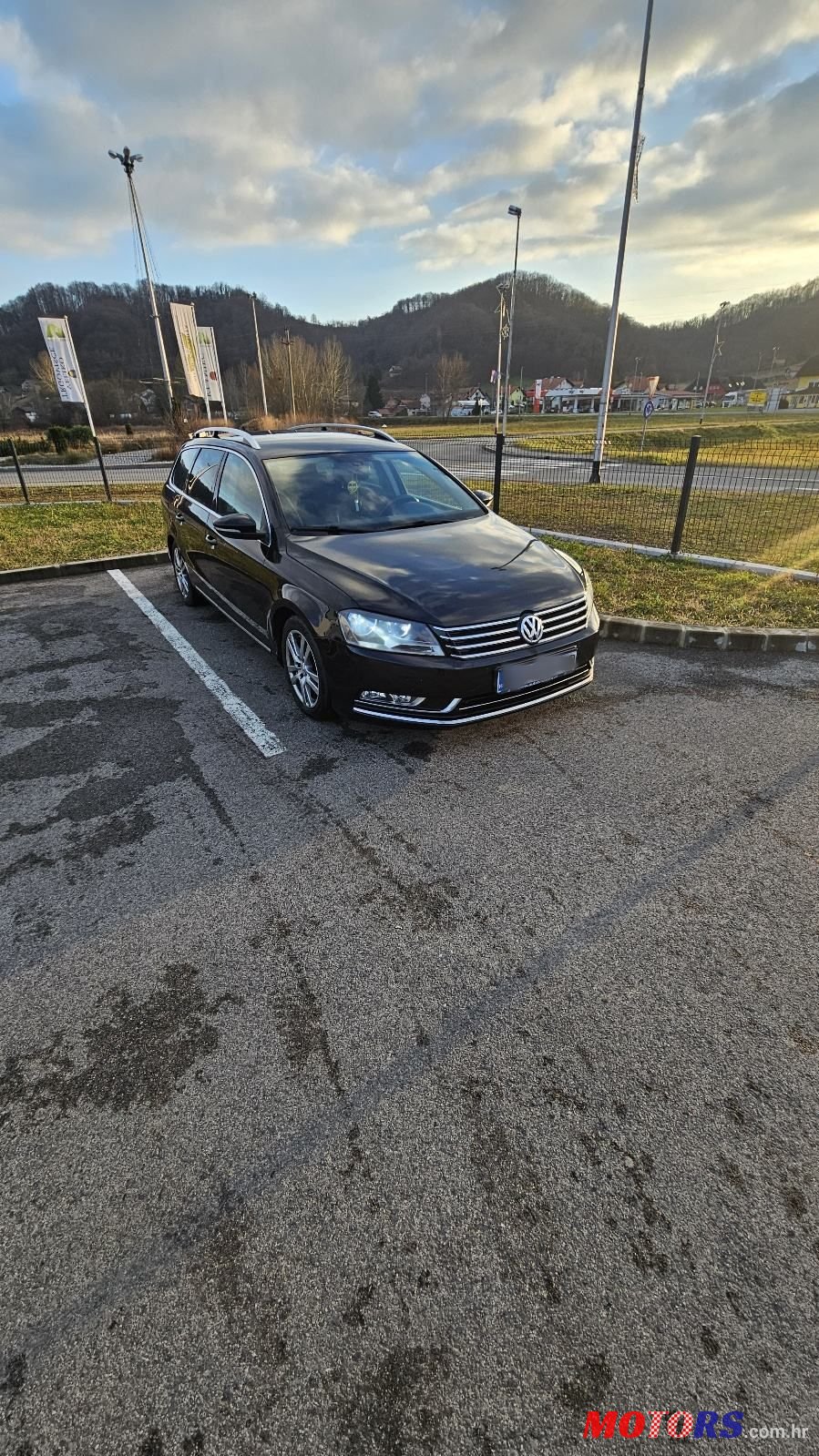 2014' Volkswagen Passat Variant photo #1