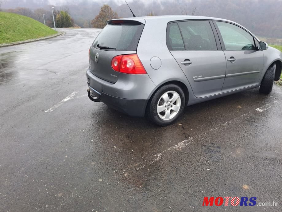 2008' Volkswagen Golf 5 1,9 Tdi photo #4