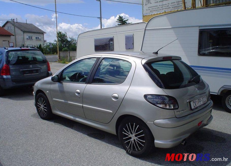 2007' Peugeot 206 206 1,4 Hdi photo #1
