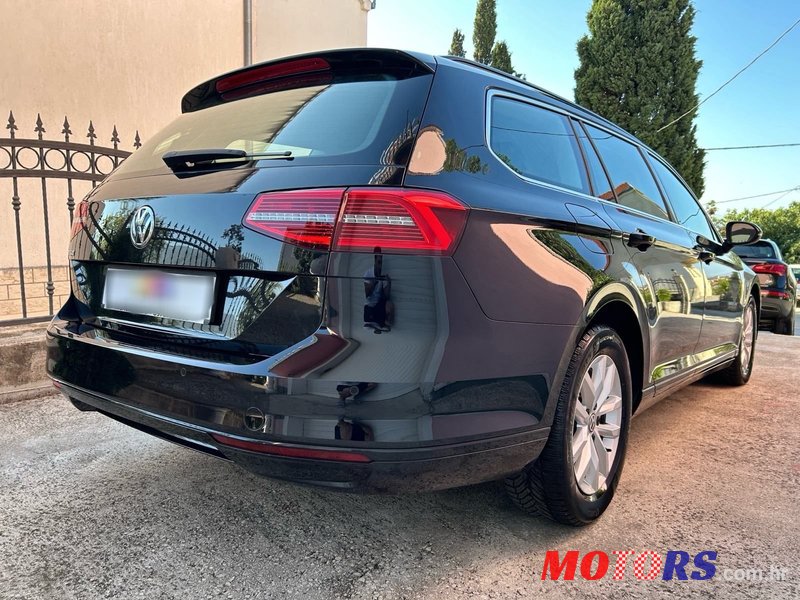 2019' Volkswagen Passat Variant photo #5