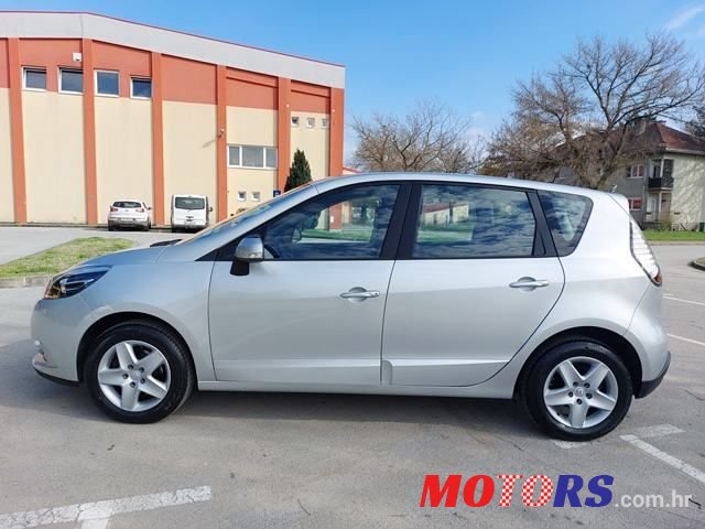 2014' Renault Scenic photo #4