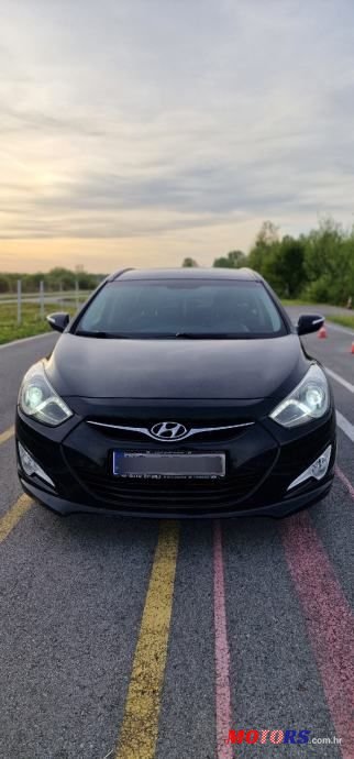 2011' Hyundai i40 1,7 Crdi photo #1