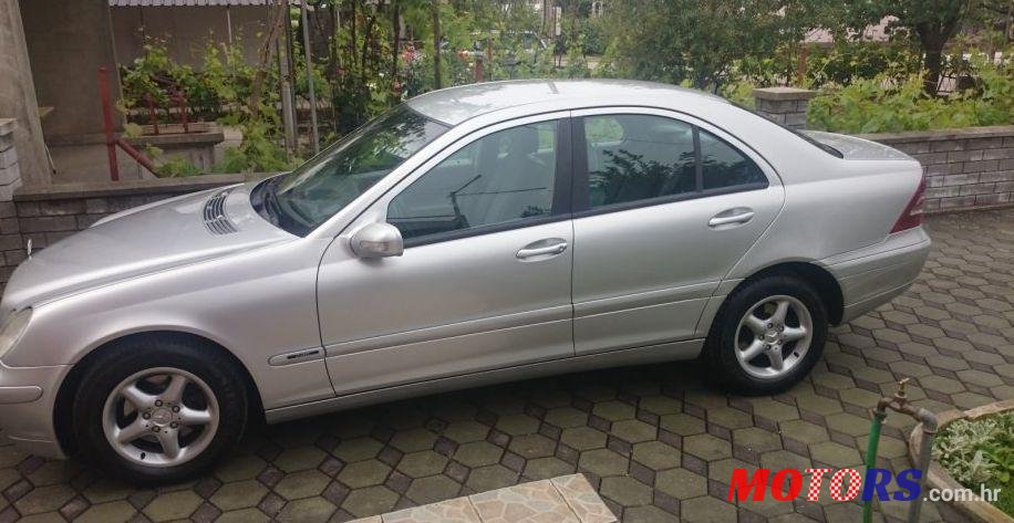 2000' Mercedes-Benz C-Klasa 220 Classic photo #1