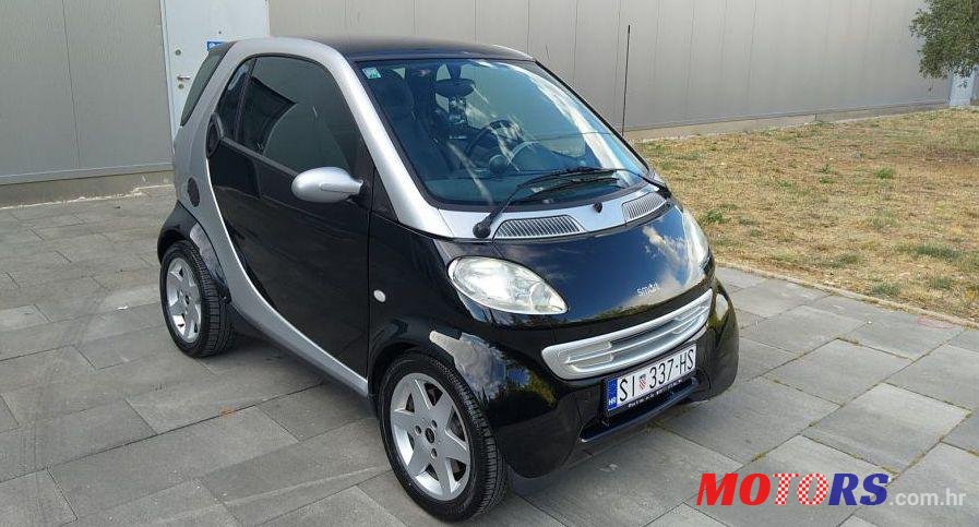 2002' Smart Fortwo Coupe Smart Cdi photo #1