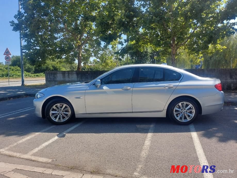 2011' BMW Serija 5 520D photo #4