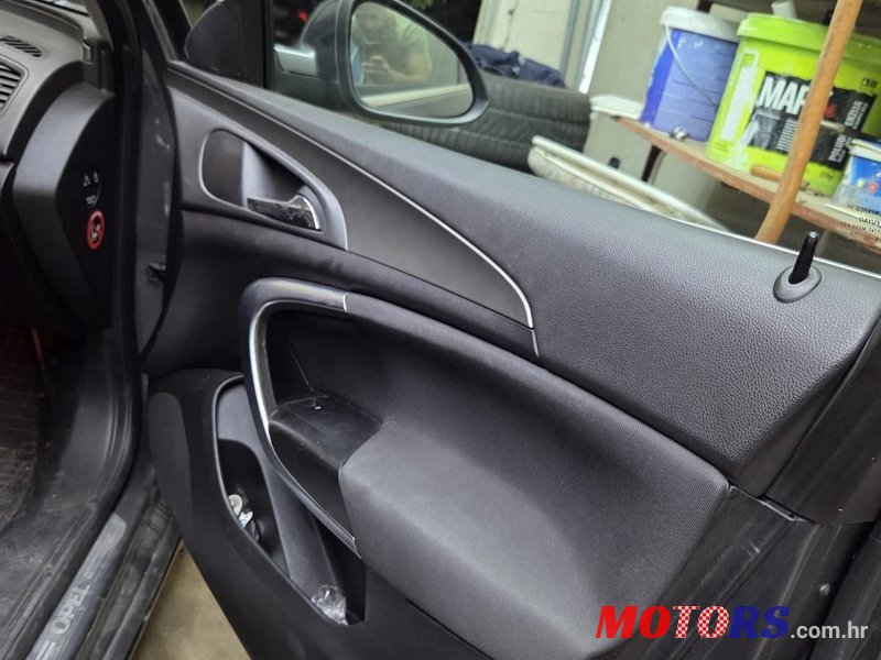2010' Opel Insignia 2,0 Cdti photo #6