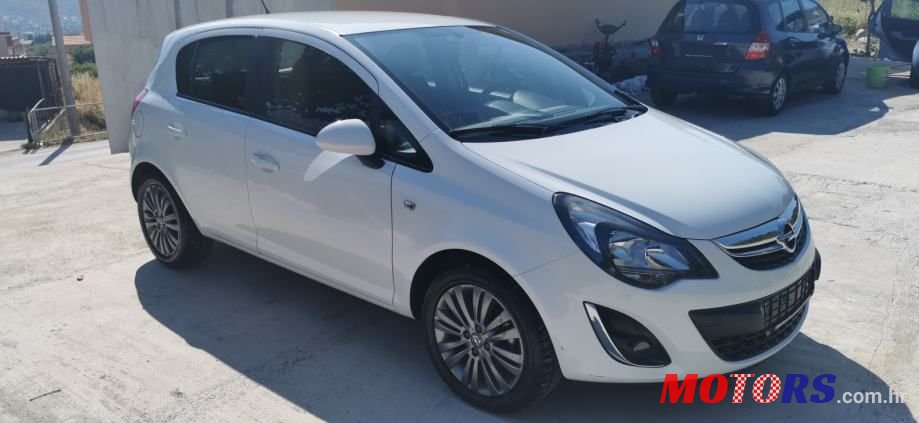 2014' Opel Corsa photo #3