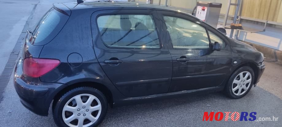 2003' Peugeot 307 2,0 Hdi photo #2