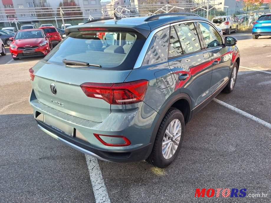 2023' Volkswagen T-Roc 1,0 Tsi photo #6