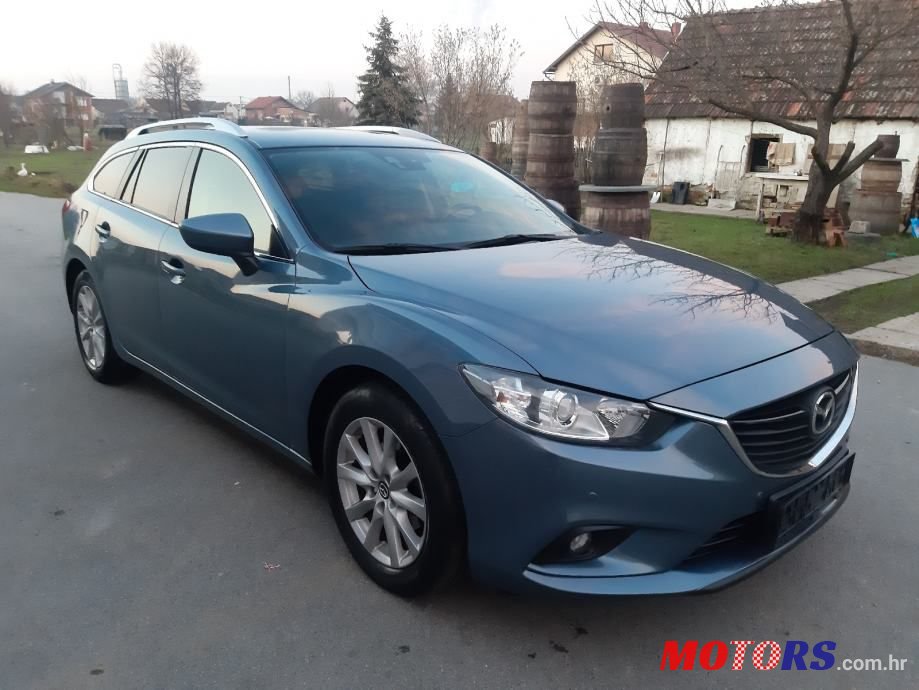 2015' Mazda 6 Sport Combi photo #2