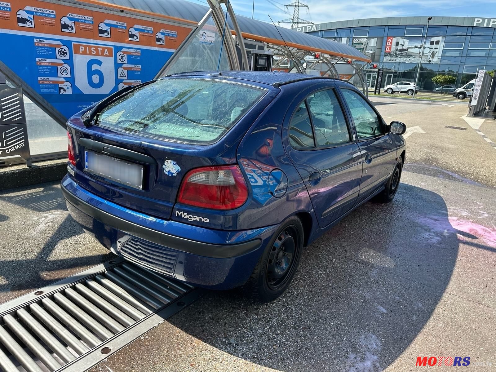 2001' Renault Megane Classic 1,6 16V photo #3