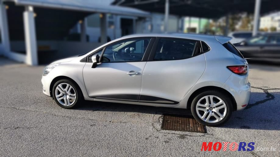 2019' Renault Clio photo #6