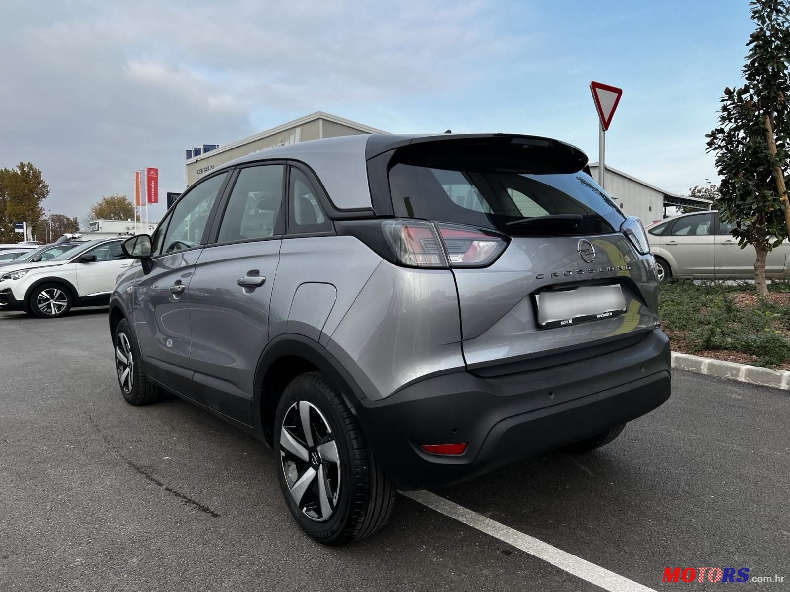 2024' Opel Crossland 1,2 Turbo photo #3