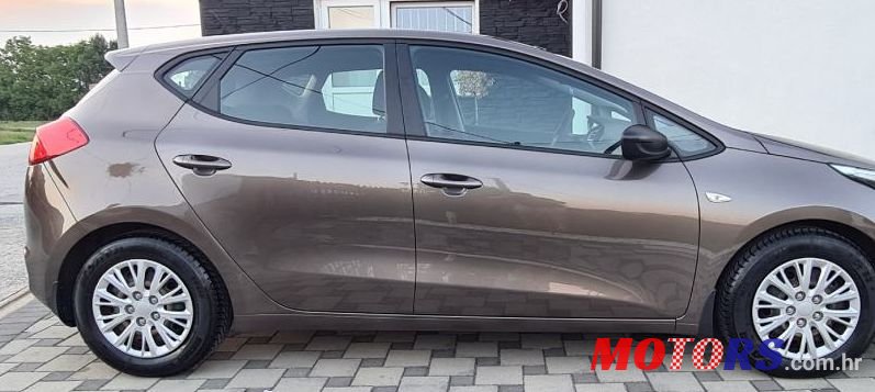 2015' Kia Ceed photo #4