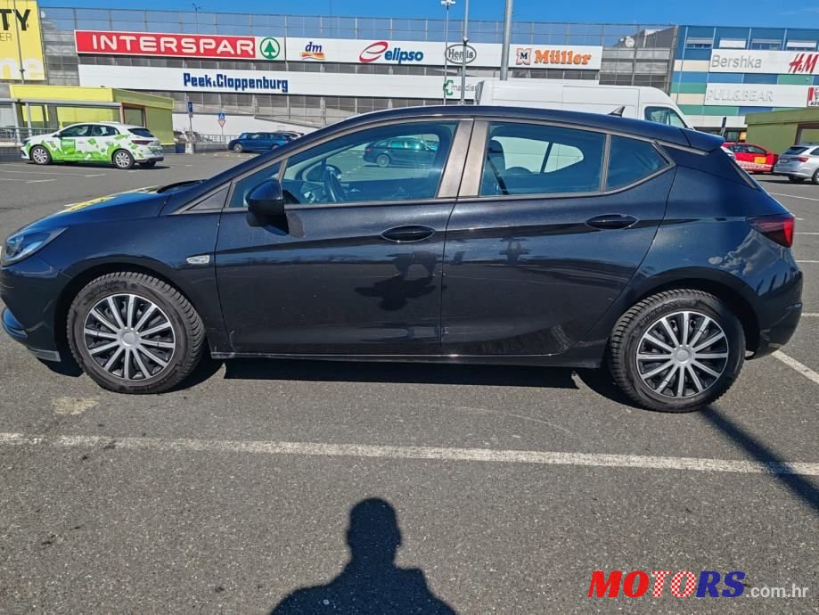 2016' Opel Astra 1.6 Cdti photo #4