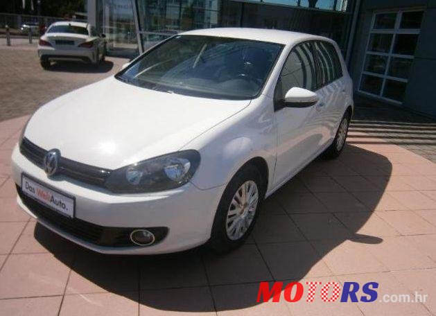 2009' Volkswagen Golf VI 1,6 Tdi photo #2