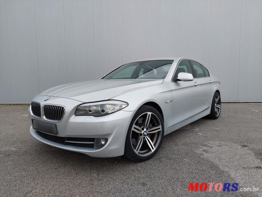 2013' BMW Serija 5 525D photo #4